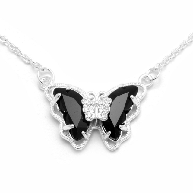 CADENA DE ACERO BLANCO CON DIJE MARIPOSA DE CRISTAL