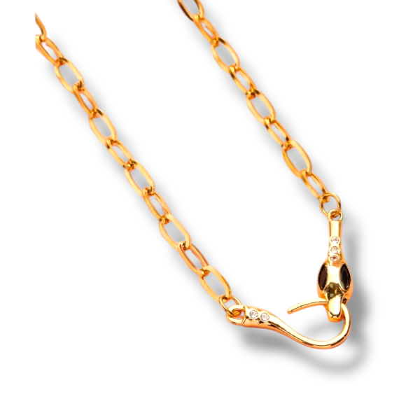 COLLAR ACERO DORADO CON CIERRE COBRA