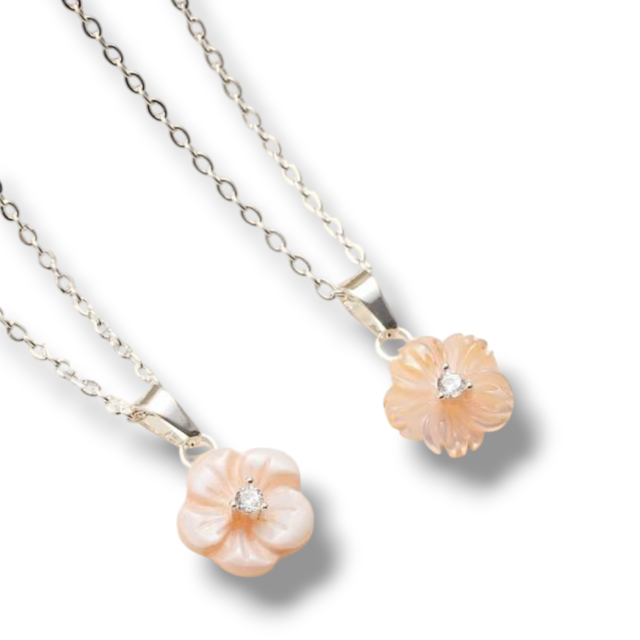 COLLAR ACERO BLANCO DIJE FLOR ROSA