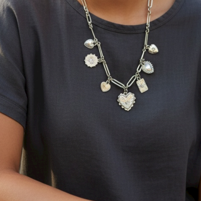 COLLAR ACERO BLANCO MULTIDIJES CORAZONES 