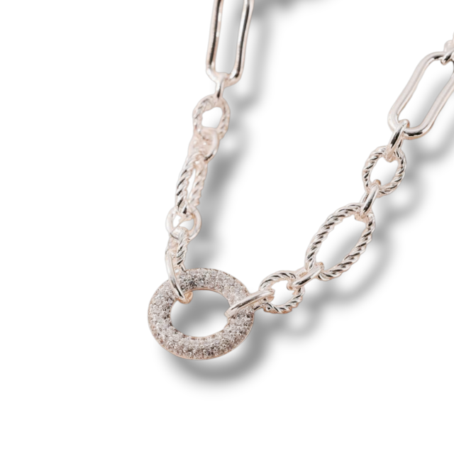 COLLAR ACERO DORADO DIJE CÍRCULO MICROPAVE 